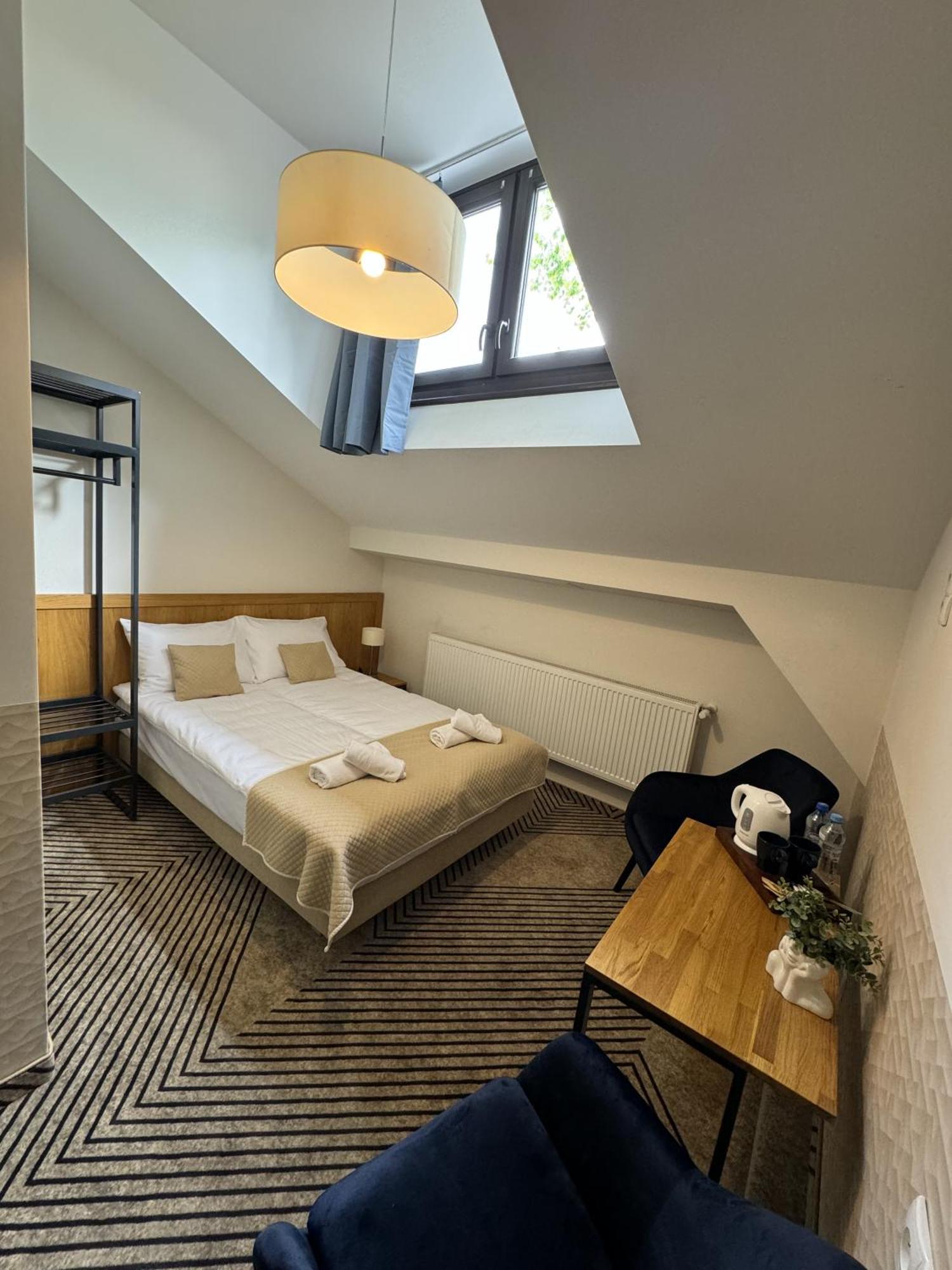 Iris Aparthotel Krasków Εξωτερικό φωτογραφία